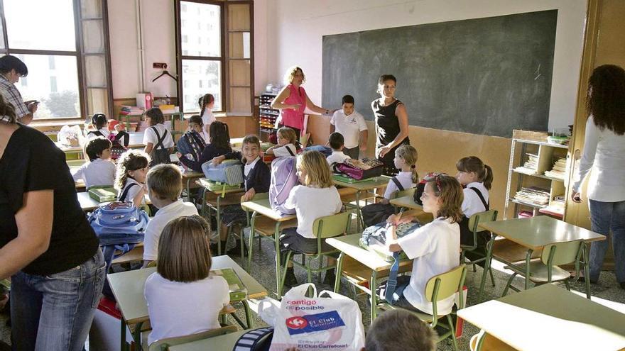 Imagen de un primer día de clase en un colegio concertado de Palma.