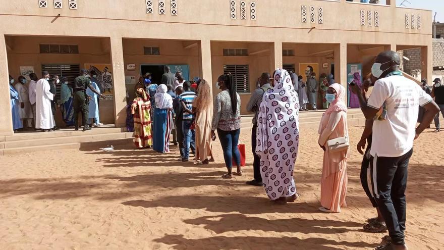 Senegal acude a las urnas tras el terremoto político provocado por el aplazamiento electoral