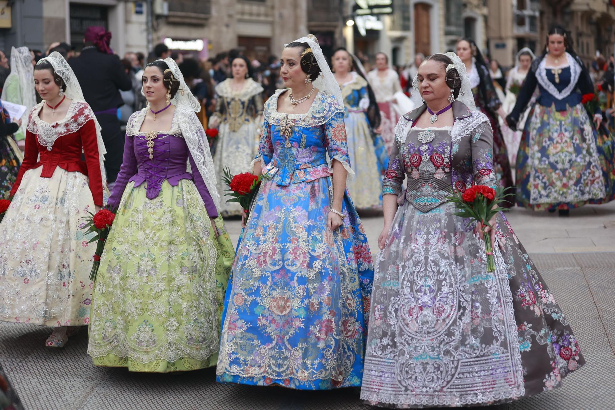 Búscate en el segundo día de ofrenda por la calle Quart (entre las 18:00 a las 19:00 horas)