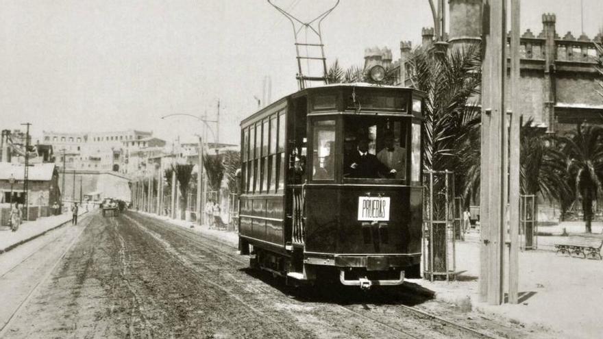 Cien años de transporte público en Palma