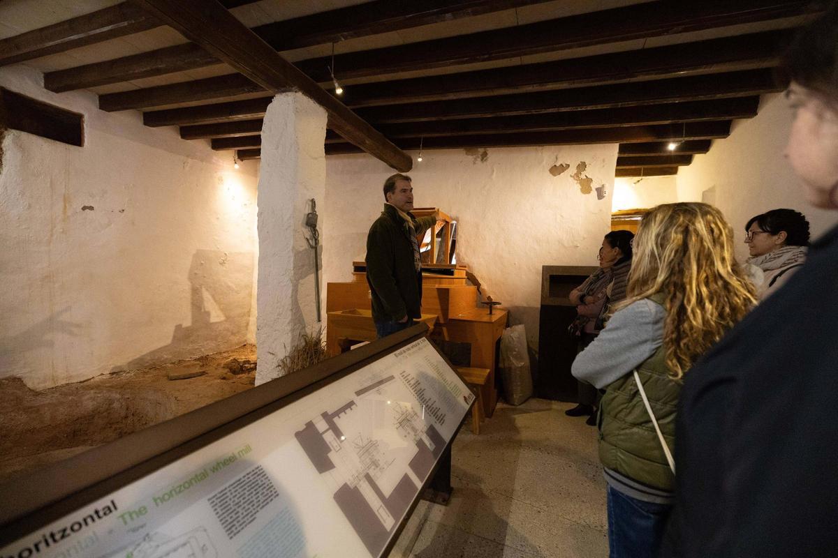Visita guiada al entorno de Can Planetes en Santa Eulària