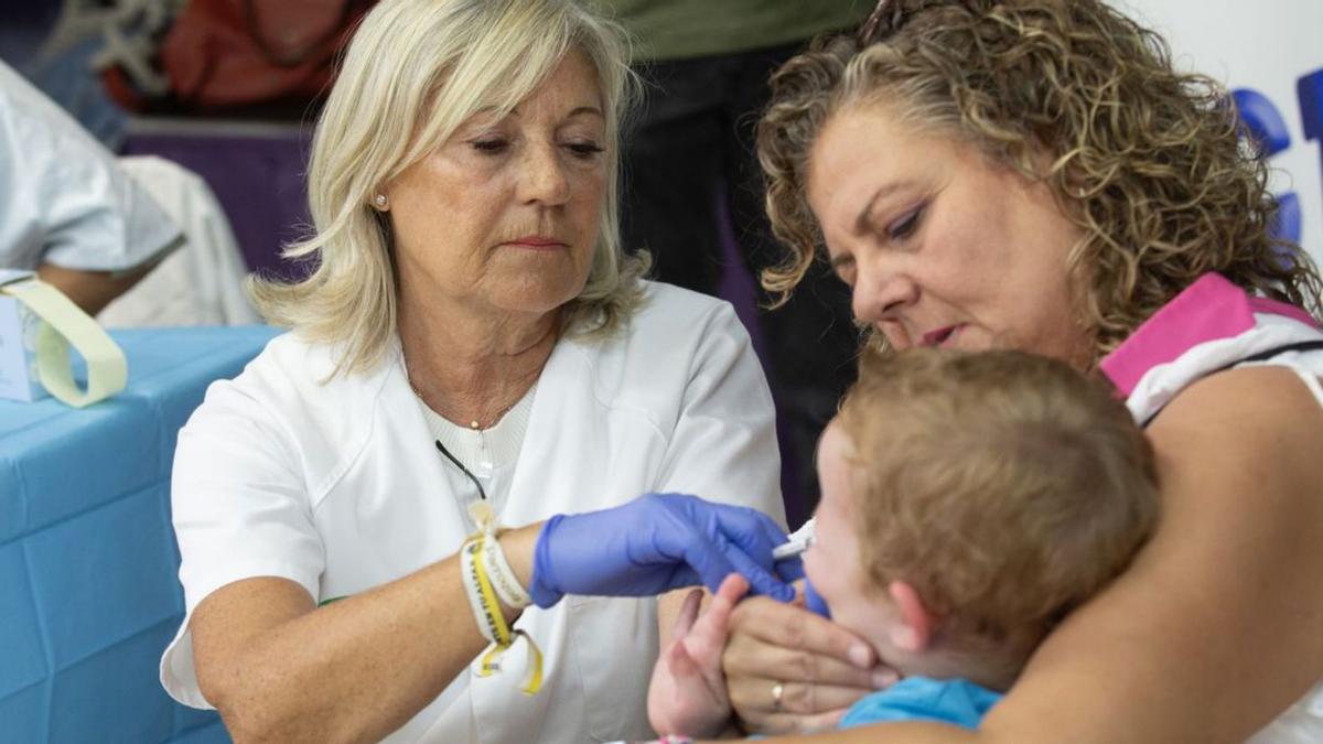 Vacuna intranasal contra la gripe.