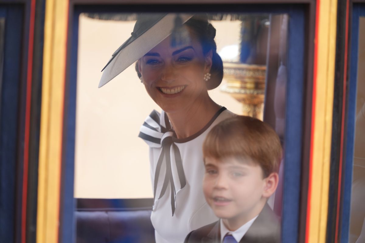 Kate Middleton y su hijo Louis en Buckingham