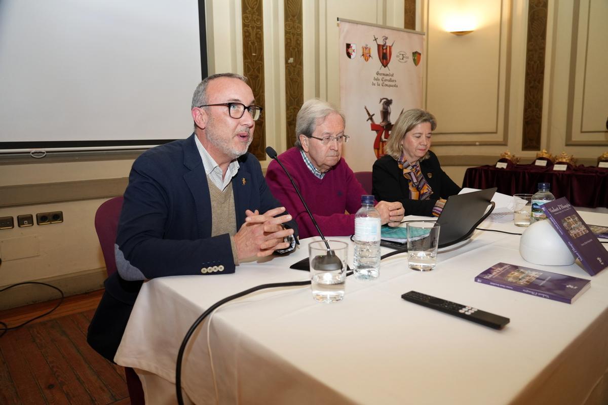 Galería de imágenes: La Ordre Bellatora reúne las joyas de 22 Na Violants de la historia de la Germandat