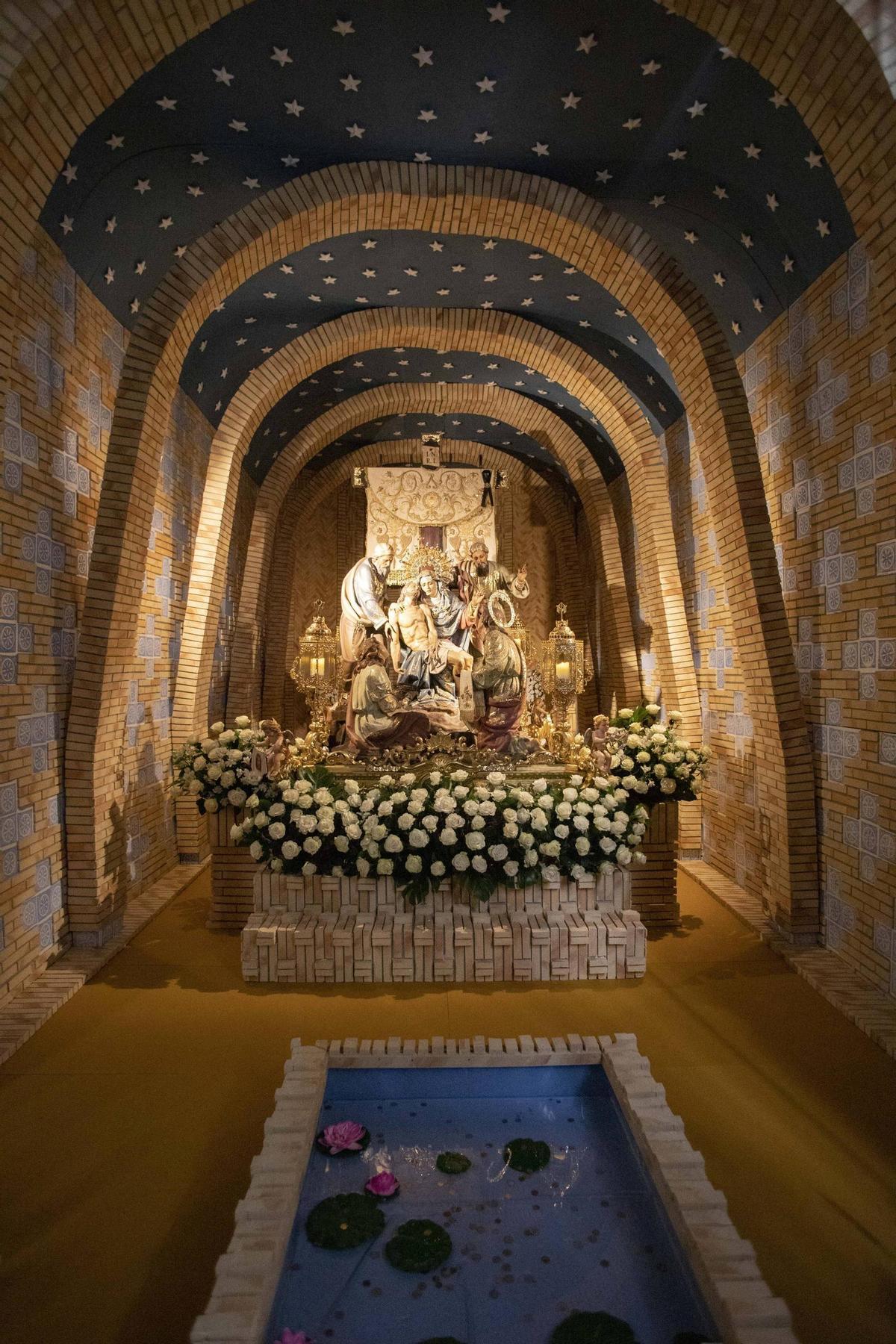 Dosel de Cofradía de la Virgen de los Dolores 2025.