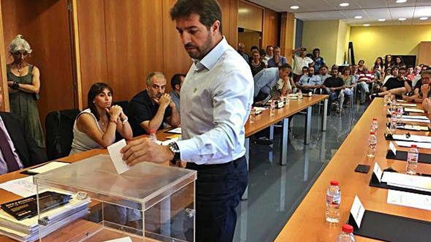 Un moment del ple de constitució del consell, al juliol.