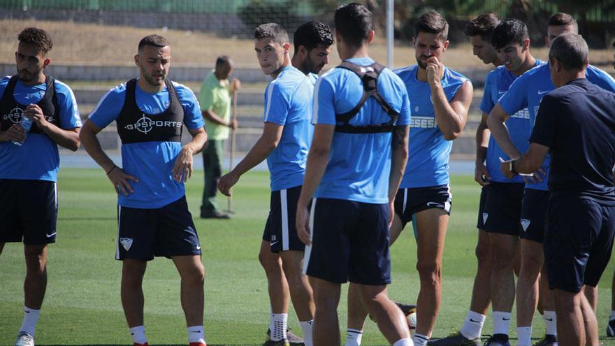 La plantilla del Málaga CF sufrirá grandes cambios de cara a la temporada 2019-2020.