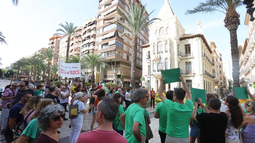 La Escola Valenciana lleva a los juzgados la Ley de Libertad Educativa
