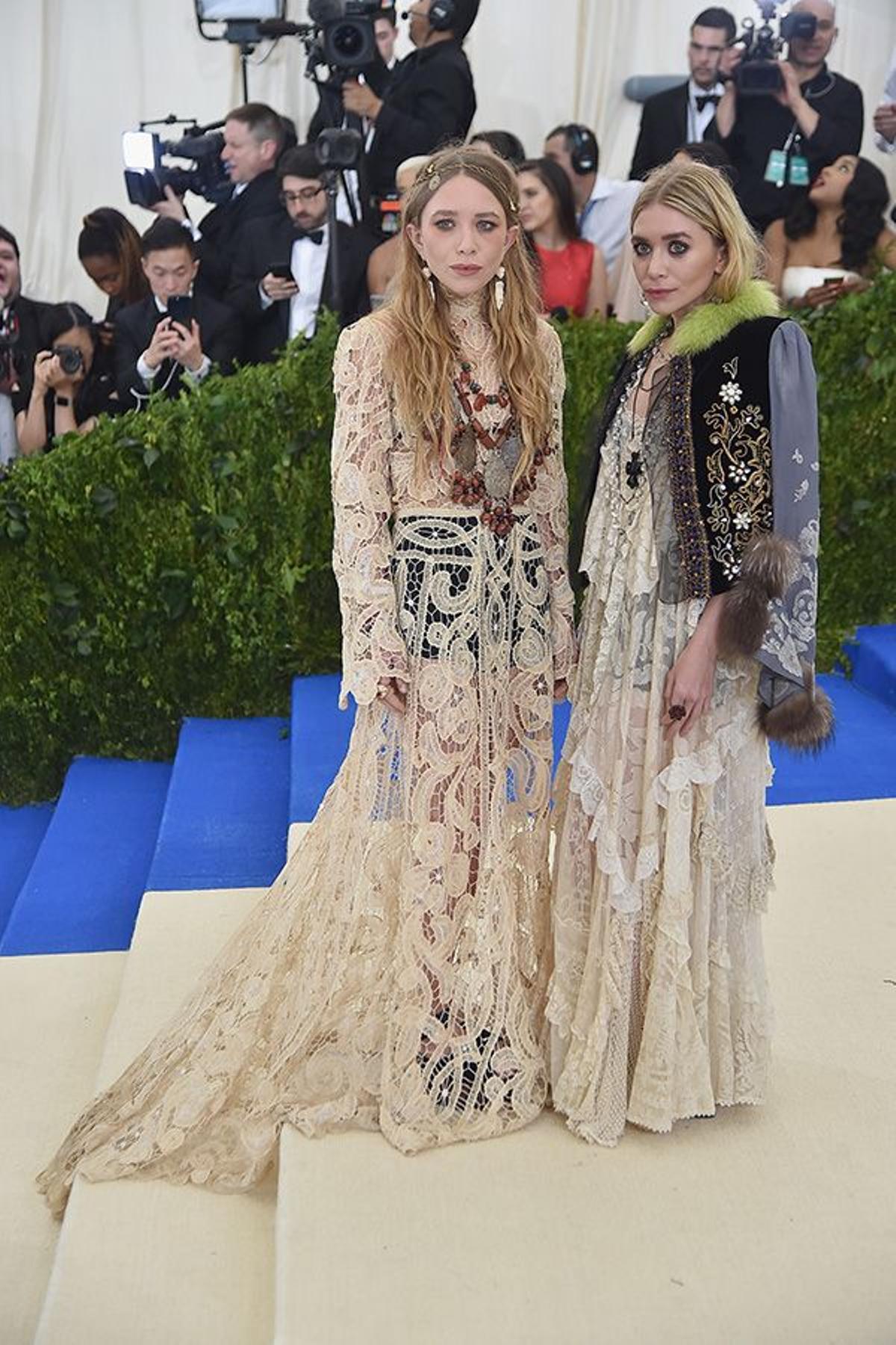 Mary-Kate y Ashley Olsen en la Gala Met