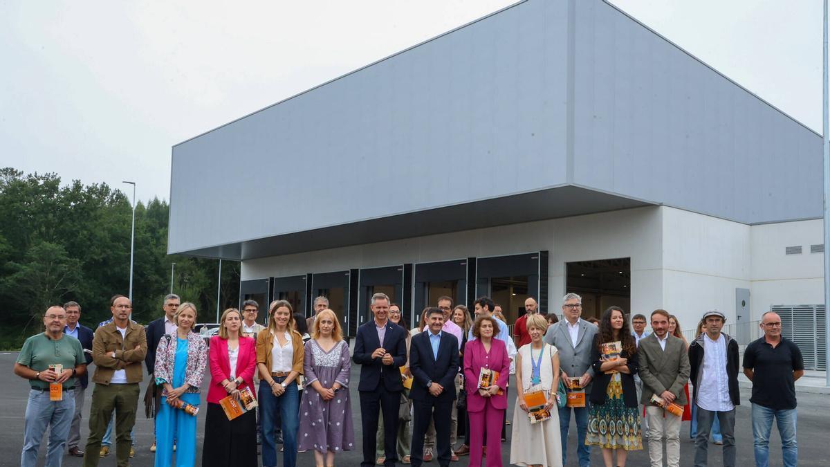 Representantes das diferentes institucións na inauguración de LóxiCo.