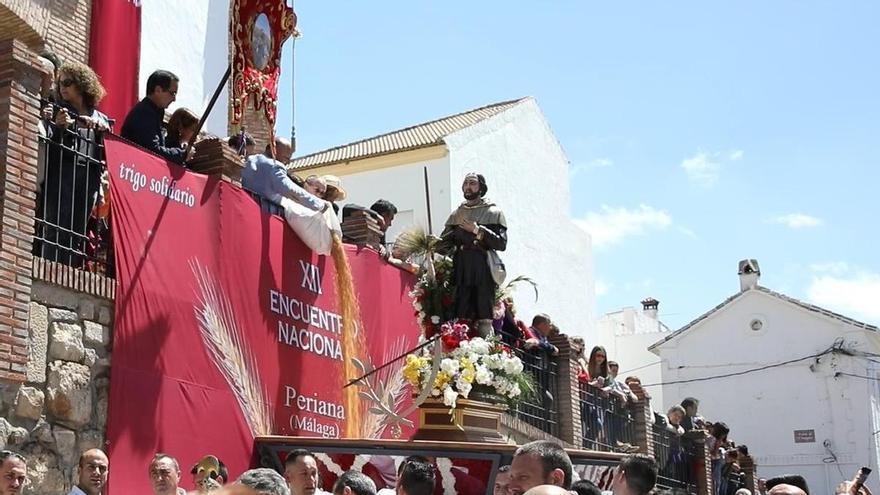 Los vecinos de Periana donarán 40 toneladas de trigo durante la procesión de San Isidro