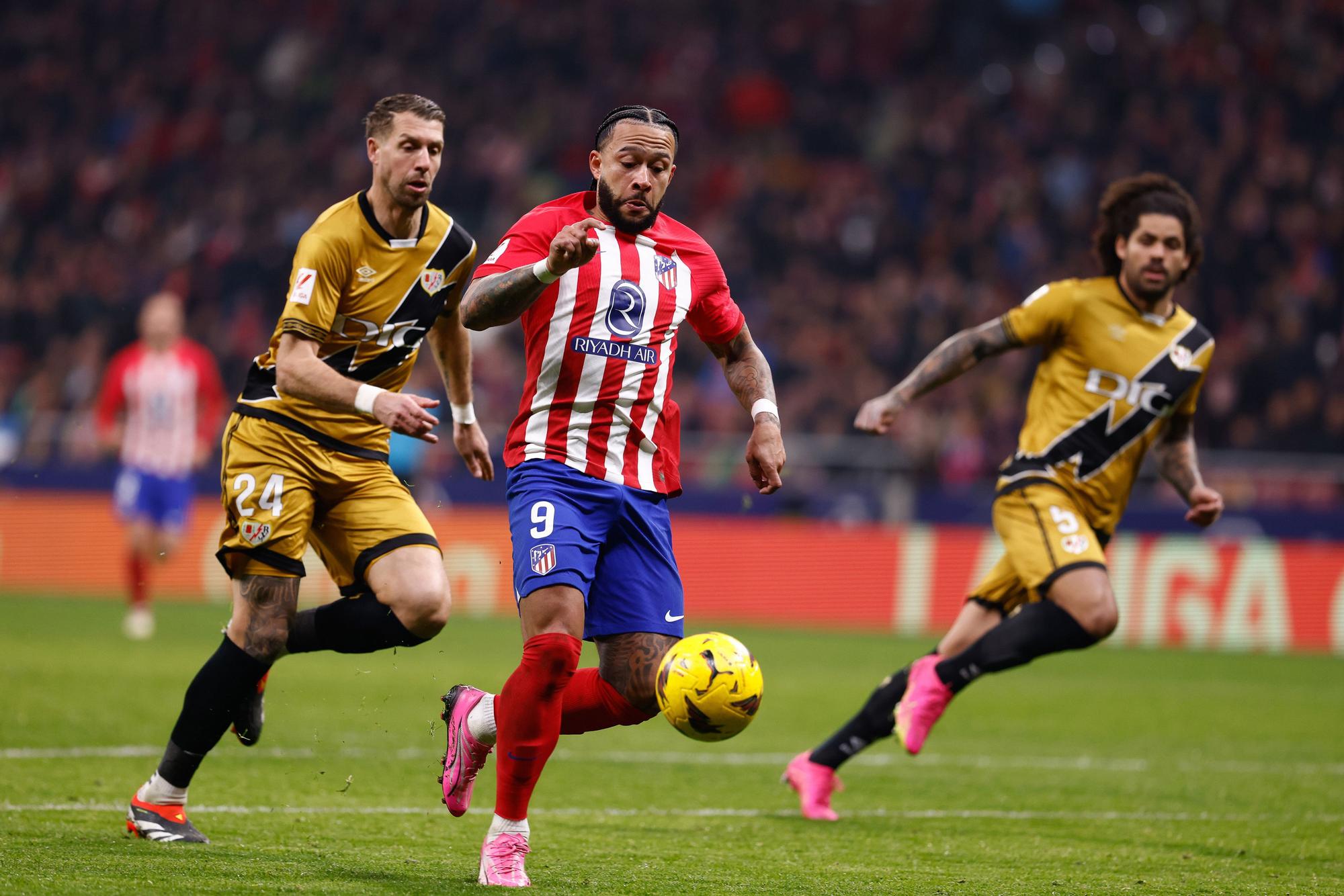 Memphis Depay of Atletico de Madrid in action during the Spanish League, LaLiga EA Sports, football match played between Atletico de Madrid and Rayo Vallecano at Civitas Metropolitano stadium on January 31, 2024 in Madrid, Spain.