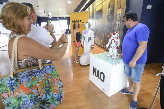 ROBOT HUMANOIDE MUSEO ELDER DE LAS CIENCIAS
