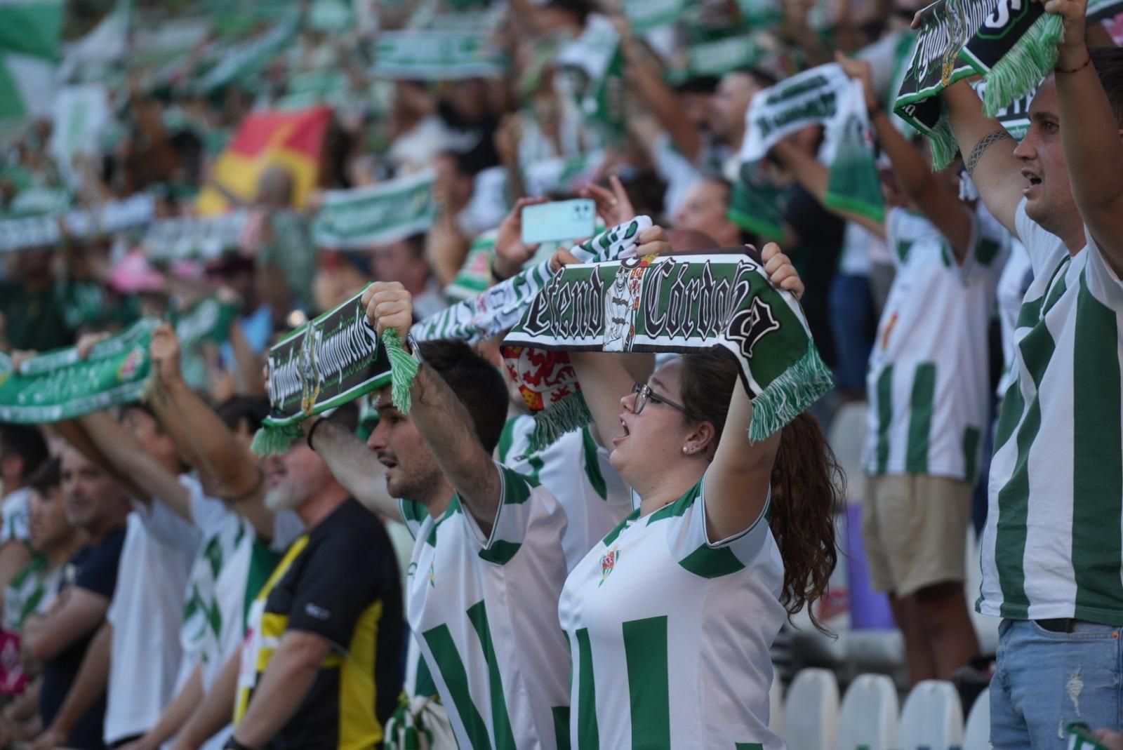 Córdoba CF-Barcelona Atlétic | La afición cordobesista, en imágenes