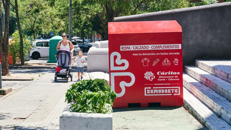 Cáritas espera una rectificación del Ayuntamiento de Cáceres con el concurso de la basura