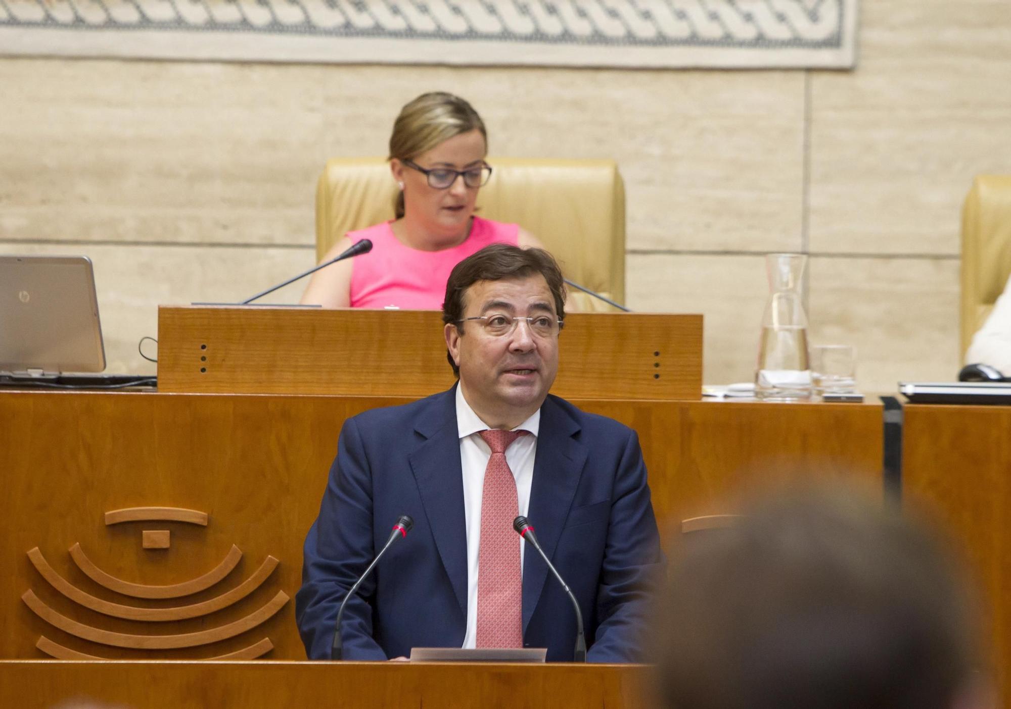 Guillermo Fernández Vara, 30 años al servicio de Extremadura