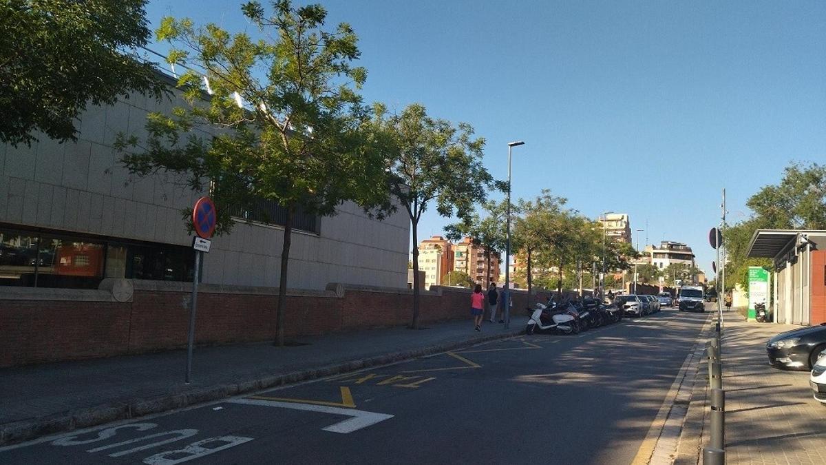 Cambios en la parada de taxis del hospital, en la calle Sant Quintí