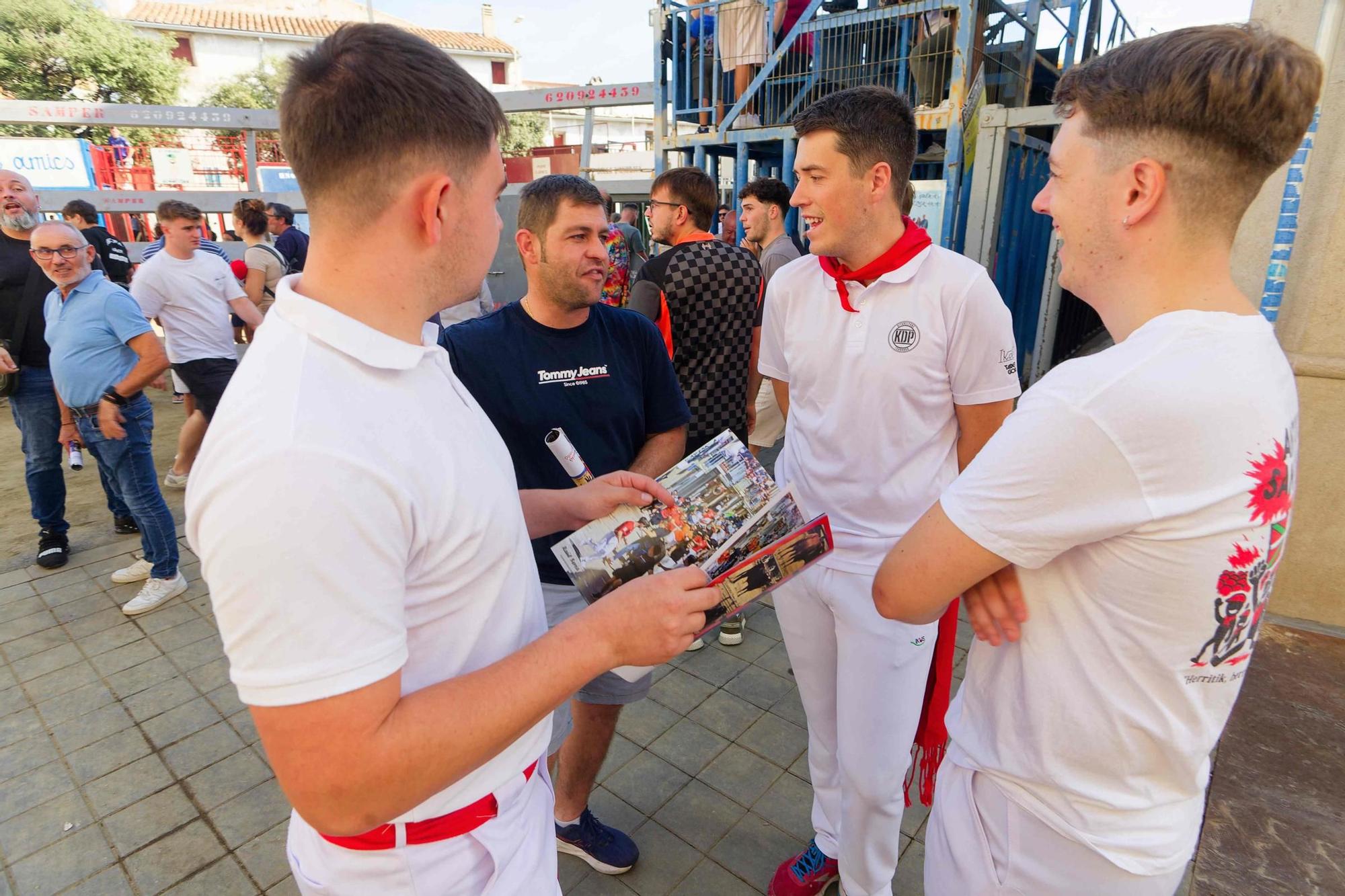 Las imágenes del primer encierro de las fiestas de Almassora