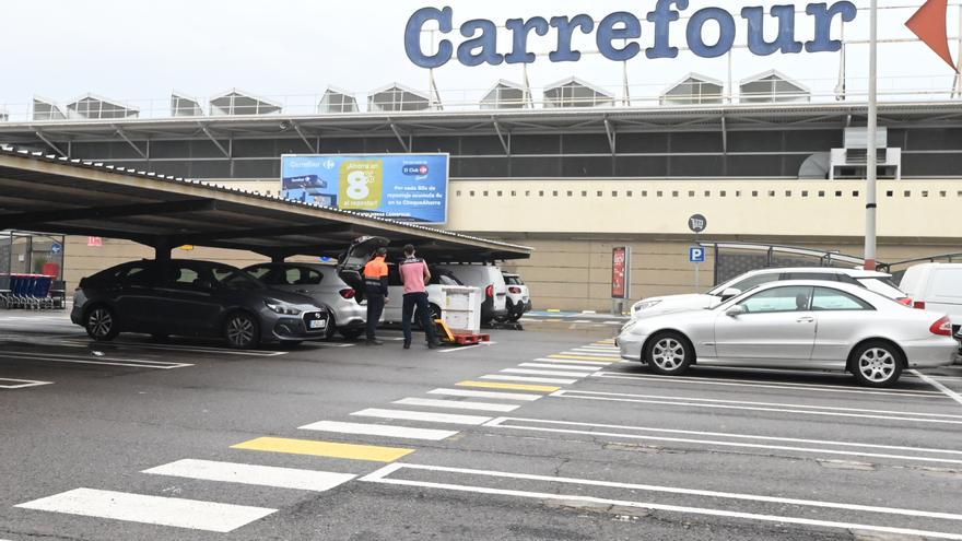 Exterior del hipermercado Carrefour de Vila-real