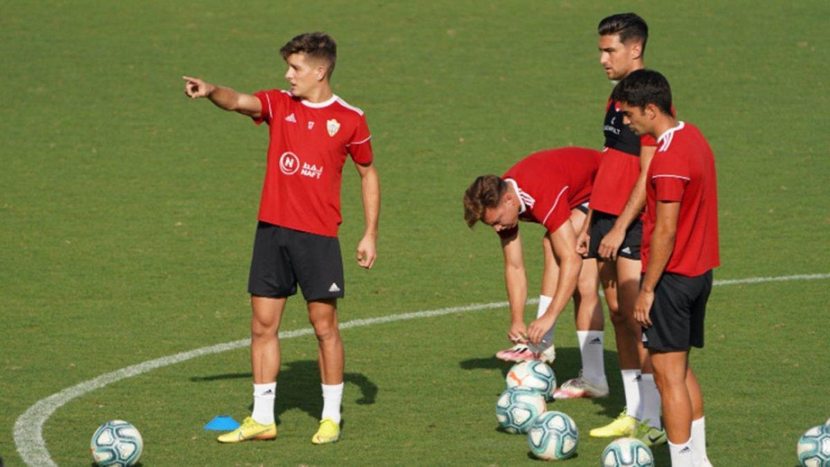 El Almería sigue preparando el play-off de ascenso