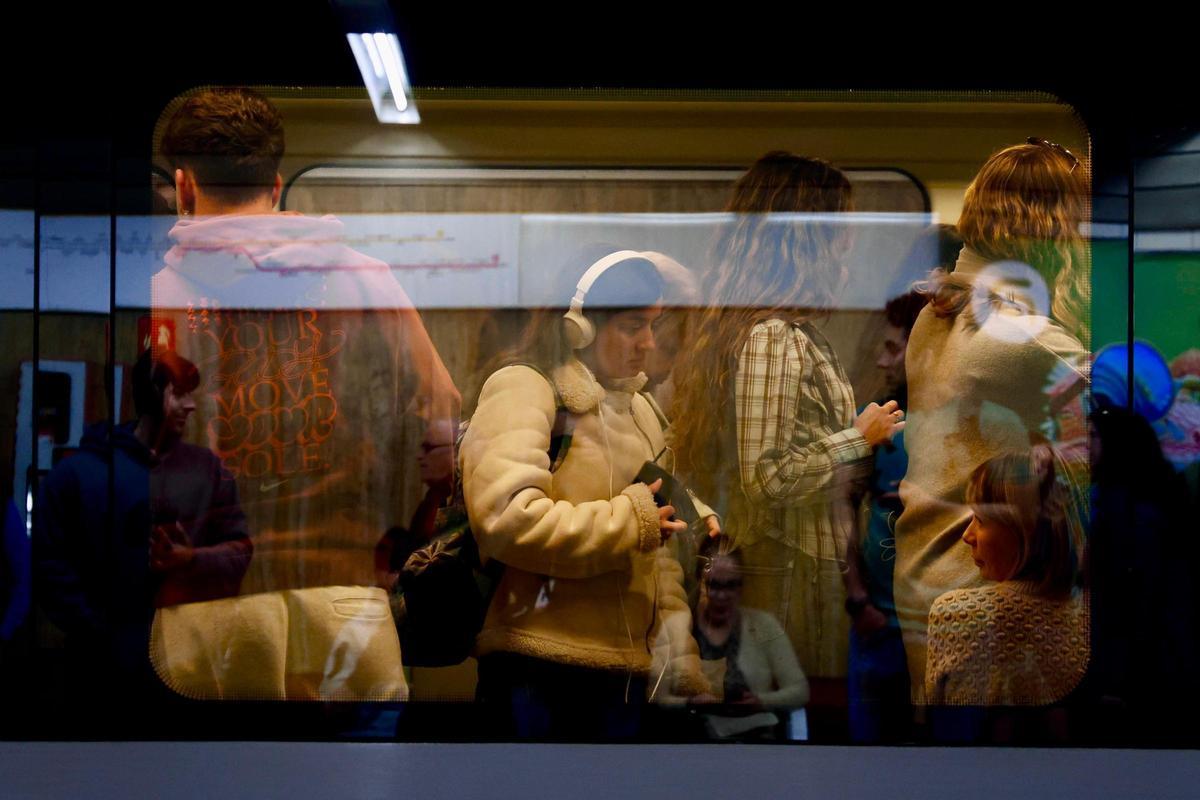 Caos en Metrovalencia: una avería eléctrica interrumpe la circulación en plena jornada de huelga