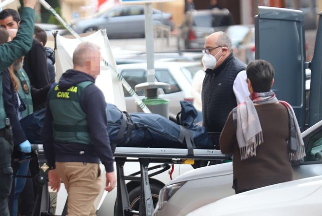 Investigan la muerte a golpes en su domicilio de la dueña de un hotel de Guardamar