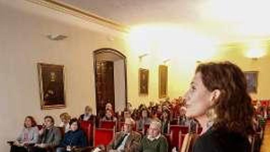 Bárbara Cordero, en un momento de la ponencia.