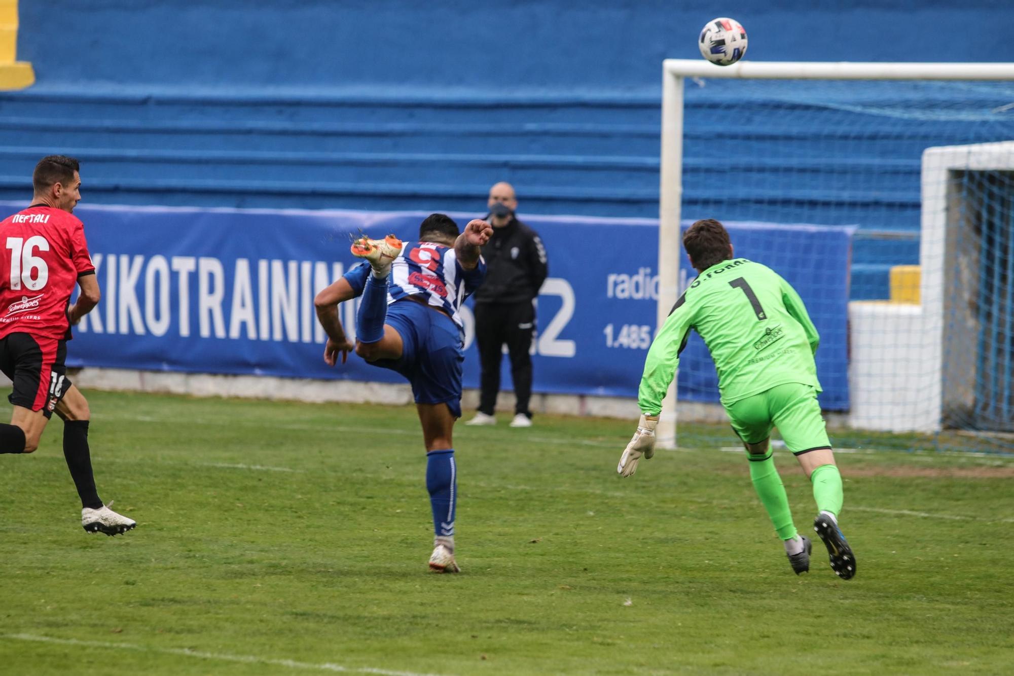 El Alcoyano se lleva los tres puntos ante La Nucía