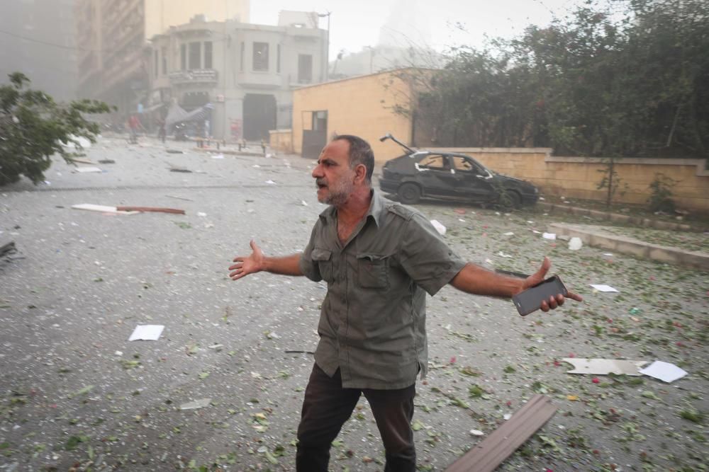 Exploten uns magatzems al port de Beirut