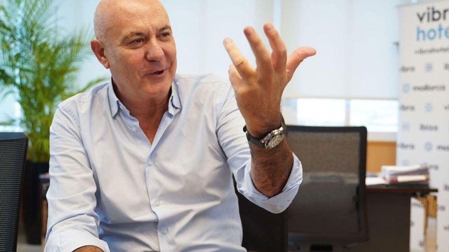 Antoni Domènech, director general ejecutivo de Vibra Hoteles: «Si arregla sus problemas, Ibiza será indestructible»