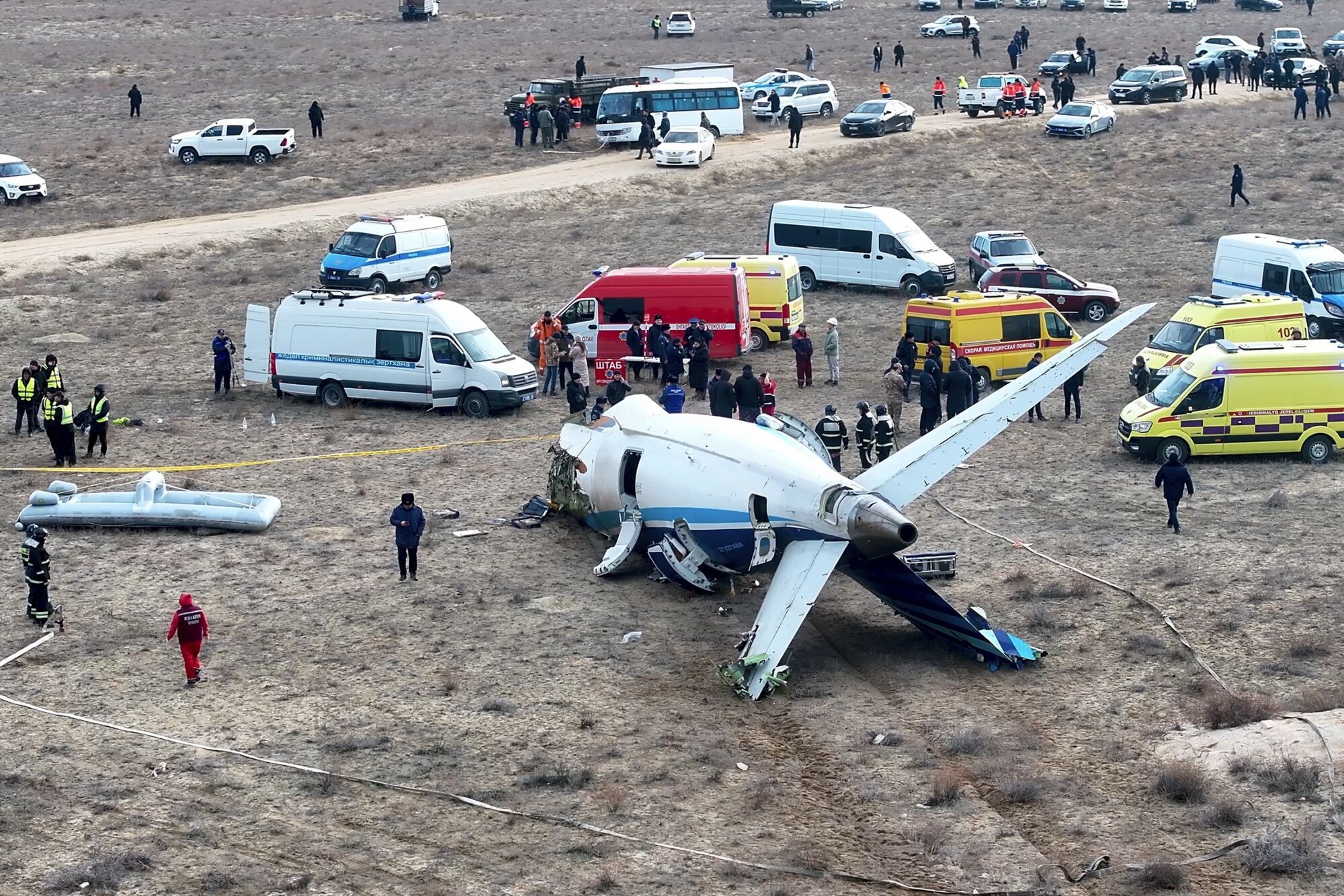 El accidente de avión en Kazajistán, en imágenes.