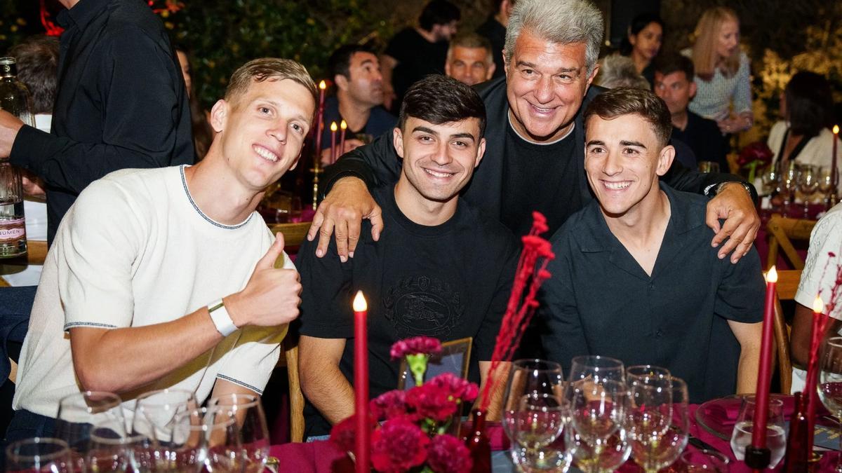 El Barça celebra una temporada histórica con una cena en Gavà.
