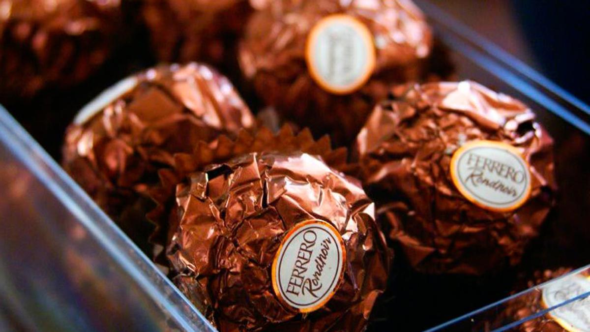 Sanidad pide retirar del mercado un conocido bombón de chocolate navideño