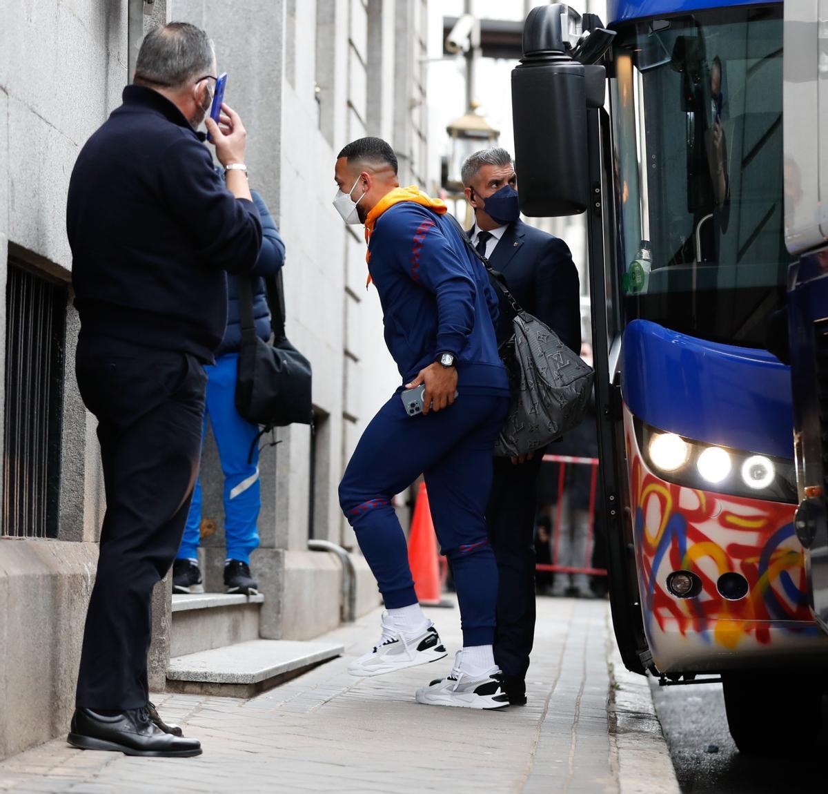 La caótica llegada del Barça al hotel de concentración