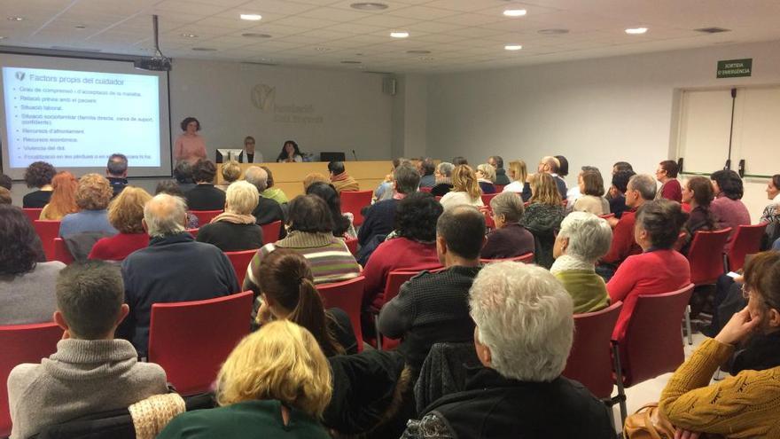 La sala d&#039;actes de l&#039;Hospital de Figueres va acollir la xerrada.