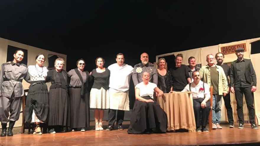 El grupo de teatro borjano representó ‘Los Cuernos de Don Friolera’. | SERVICIO ESPECIAL
