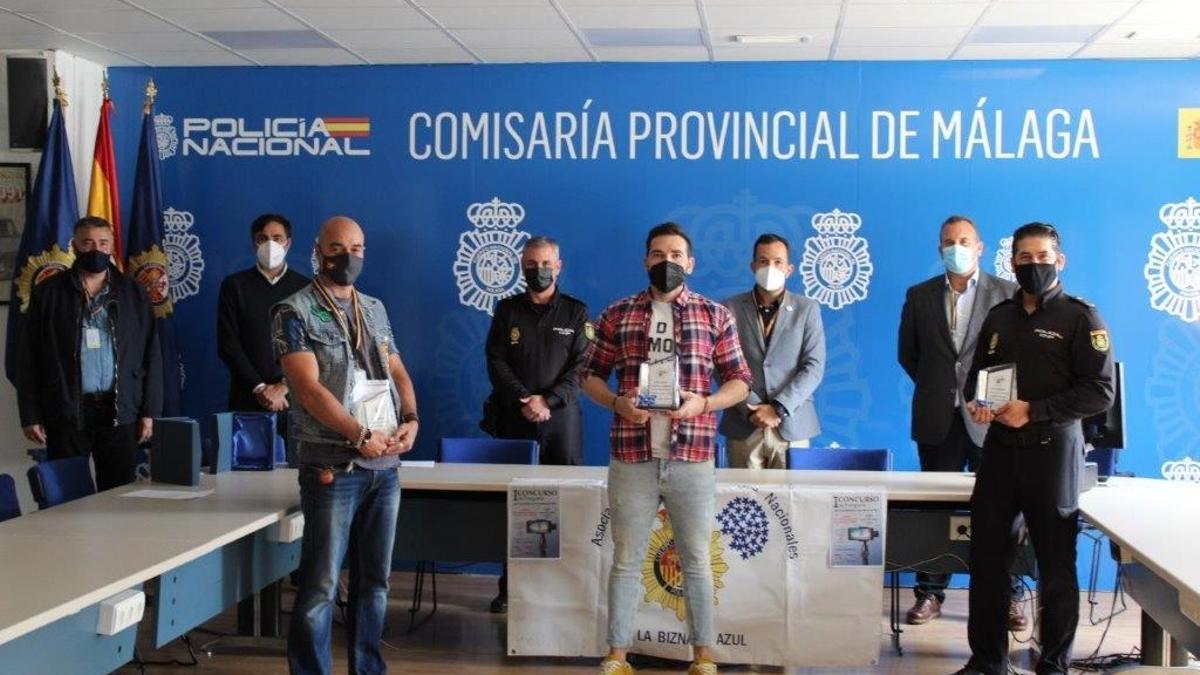 Entrega de los galardones del I Concurso de Fotografía Policial.