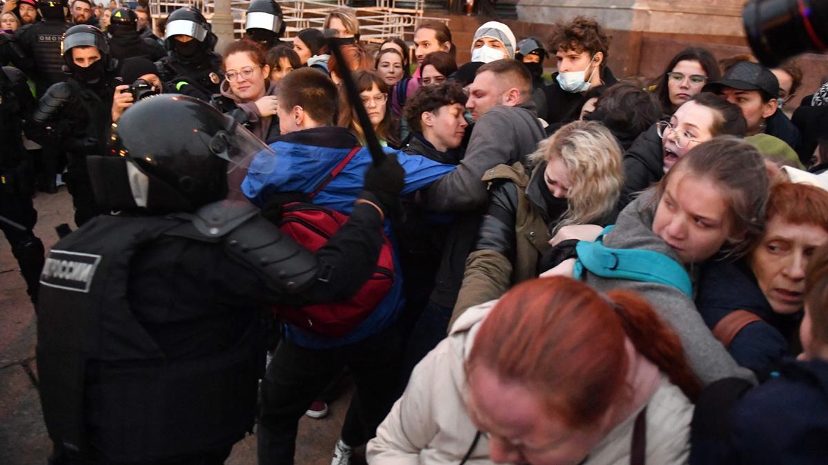 Detenciones en San Petersburgo en las protestas contra las movilizaciones de reservistas anunciadas por Putin
