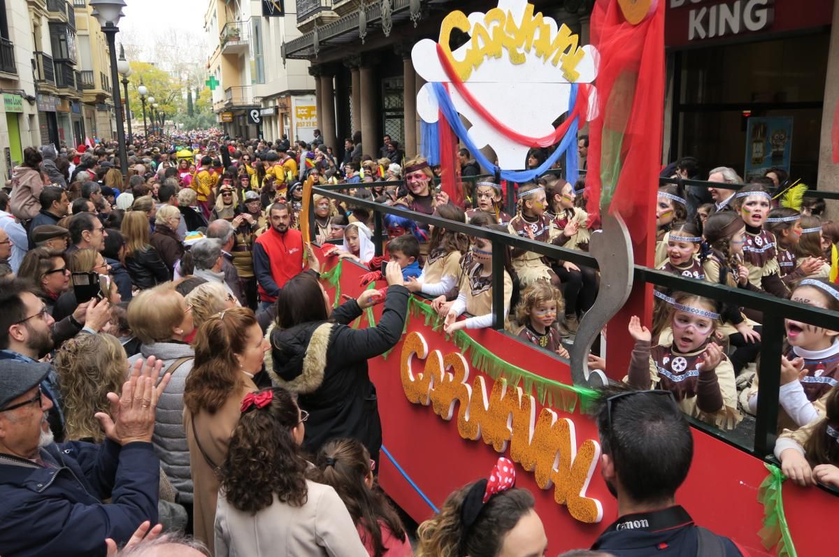 El gran desfile del Carnaval de Córdoba, en imágenes