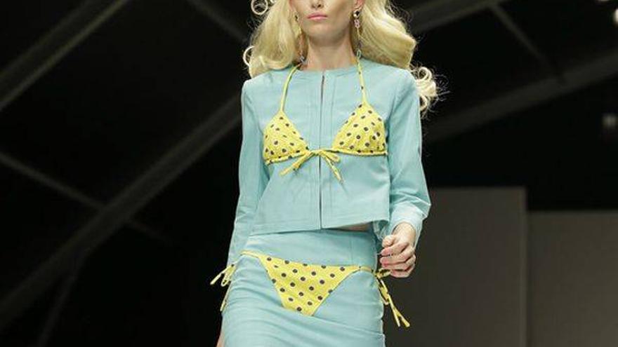 Moschino pasea a sus Barbies en la pasarela de Milán