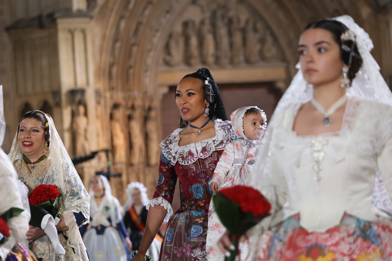 Búscate en la llegada a la plaza de la Virgen