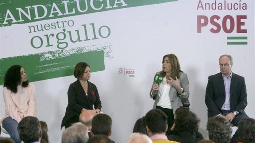Díaz pide al PSOE que se levante frente a un PP &quot;que no cambia ni a Arenas&quot;