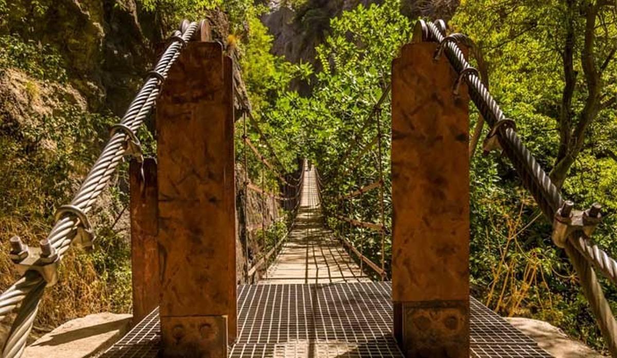Cinco lugares en España solo aptos para valientes