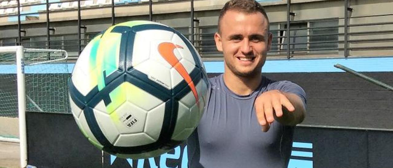 Lobotka, jugador del Celta: "Solía jugar en la Liga española por la Play, pero no es lo mismo"