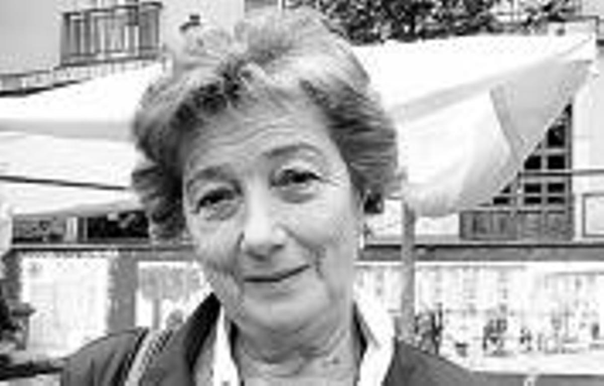 Los candasinos, indignados por el abandono del mural de la Salve, asumen su pérdida