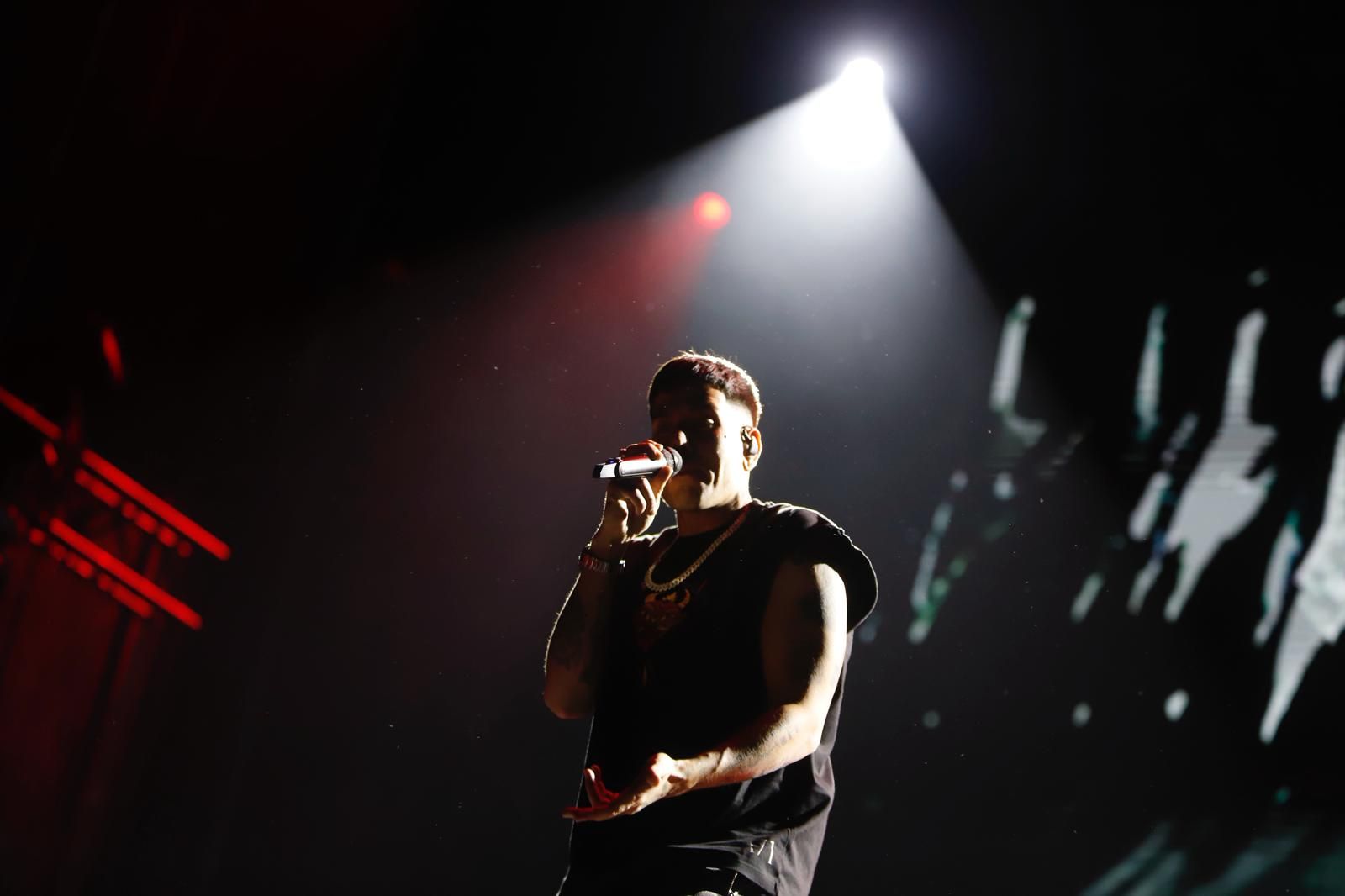 Zaragoza abraza la argentinidad de Duki en el Espacio Zity