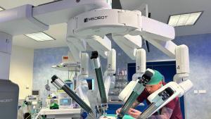 Uno de los robots quirúrgicos comprados en el Hospital de Igualada.