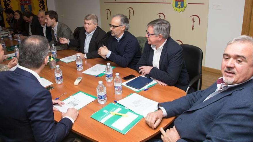 Los alcaldes socialistas de los municipios afectados por el fracking se reunieron ayer en Moratalla.