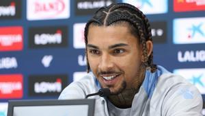 Tyrhys Dolan, en la rueda de prensa del Espanyol