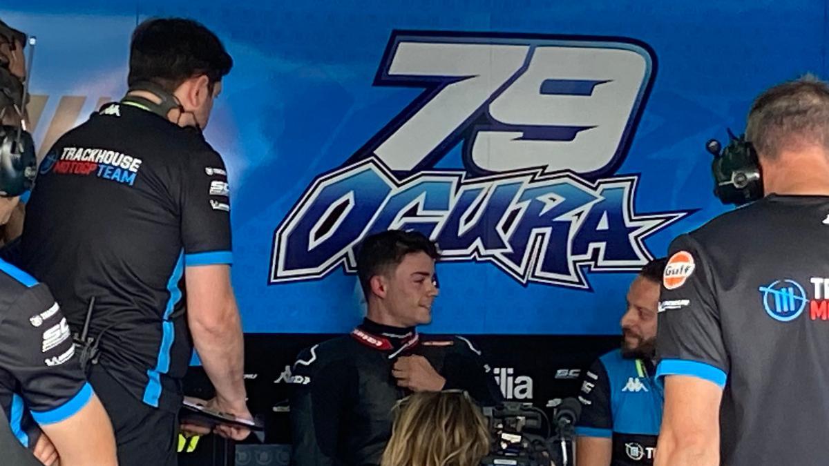 'Manugas' Gonz芍lez, l赤der de Moto2, se ha estrendo con la MotoGP de Ogura